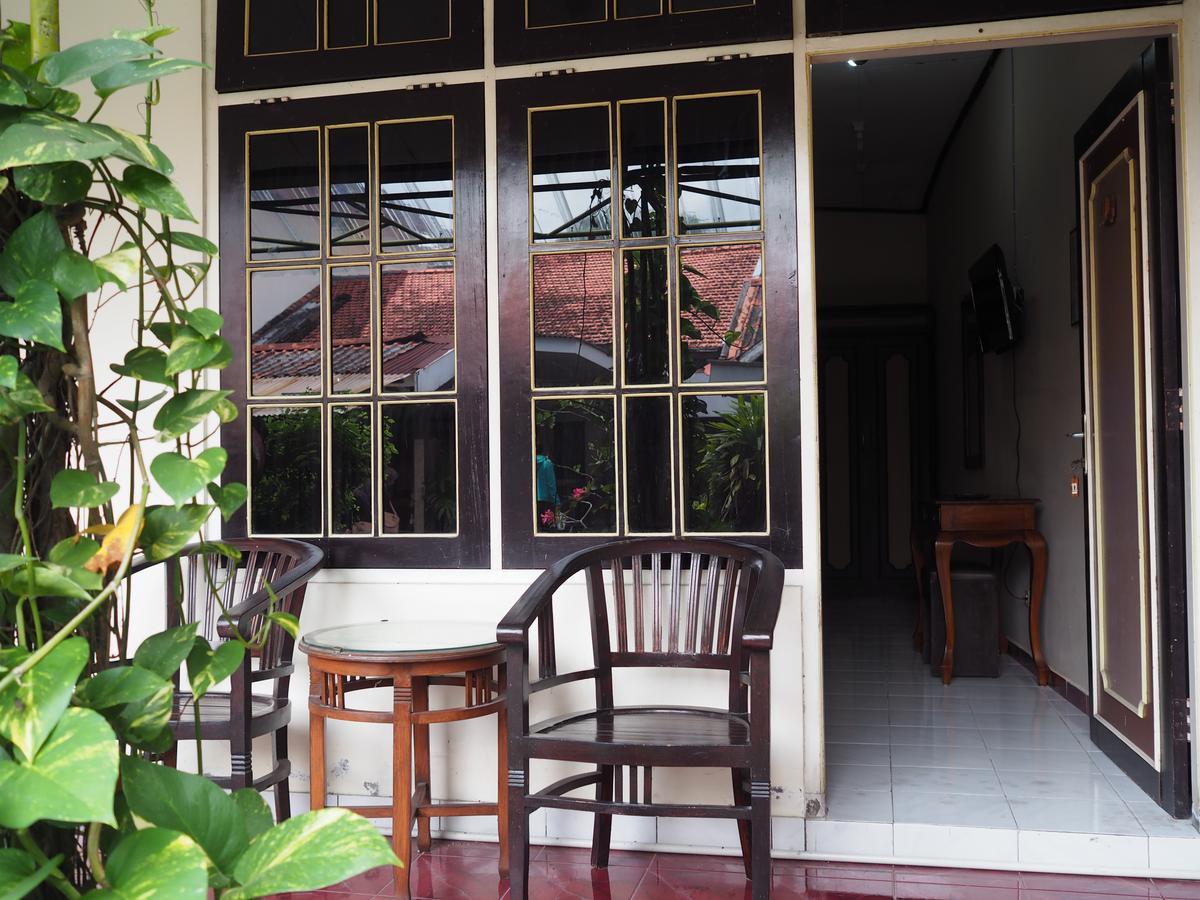 Diaga Grha Hotel ยอกยาการ์ตา ภายนอก รูปภาพ