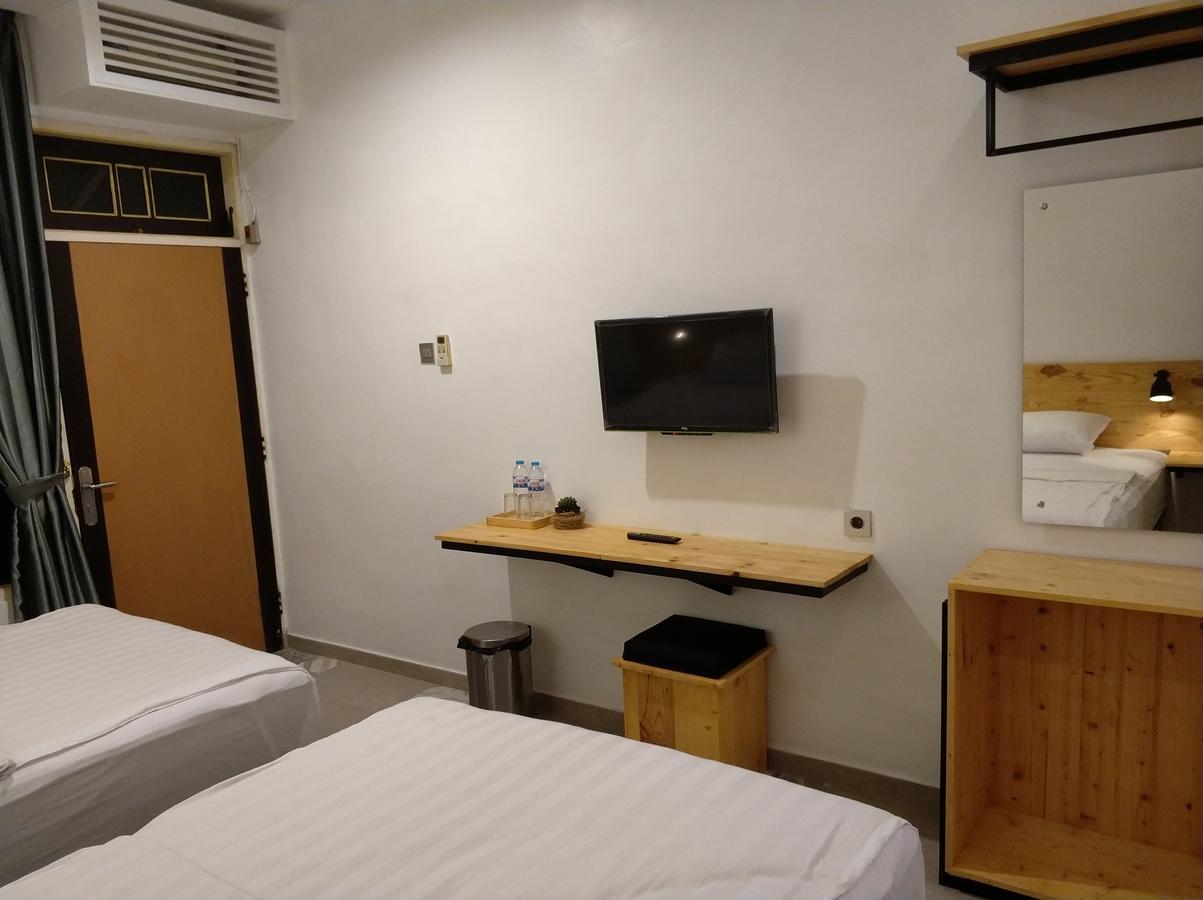 Diaga Grha Hotel ยอกยาการ์ตา ภายนอก รูปภาพ