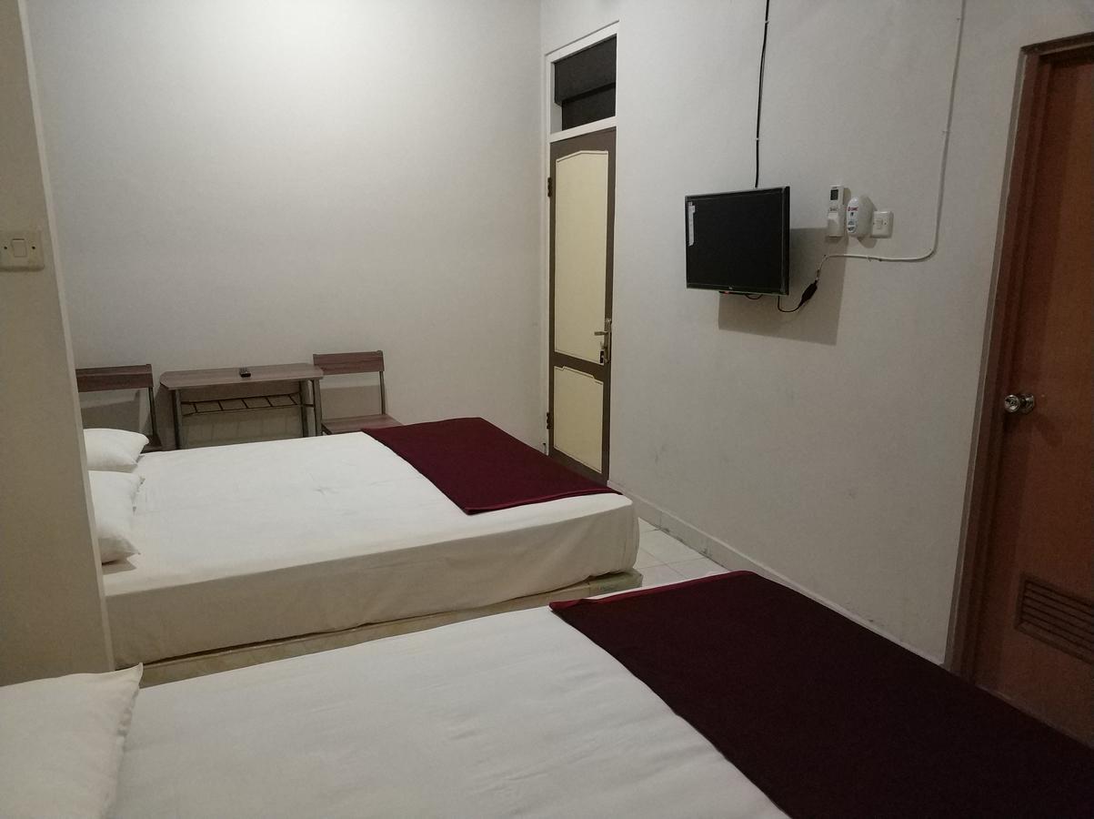 Diaga Grha Hotel ยอกยาการ์ตา ภายนอก รูปภาพ