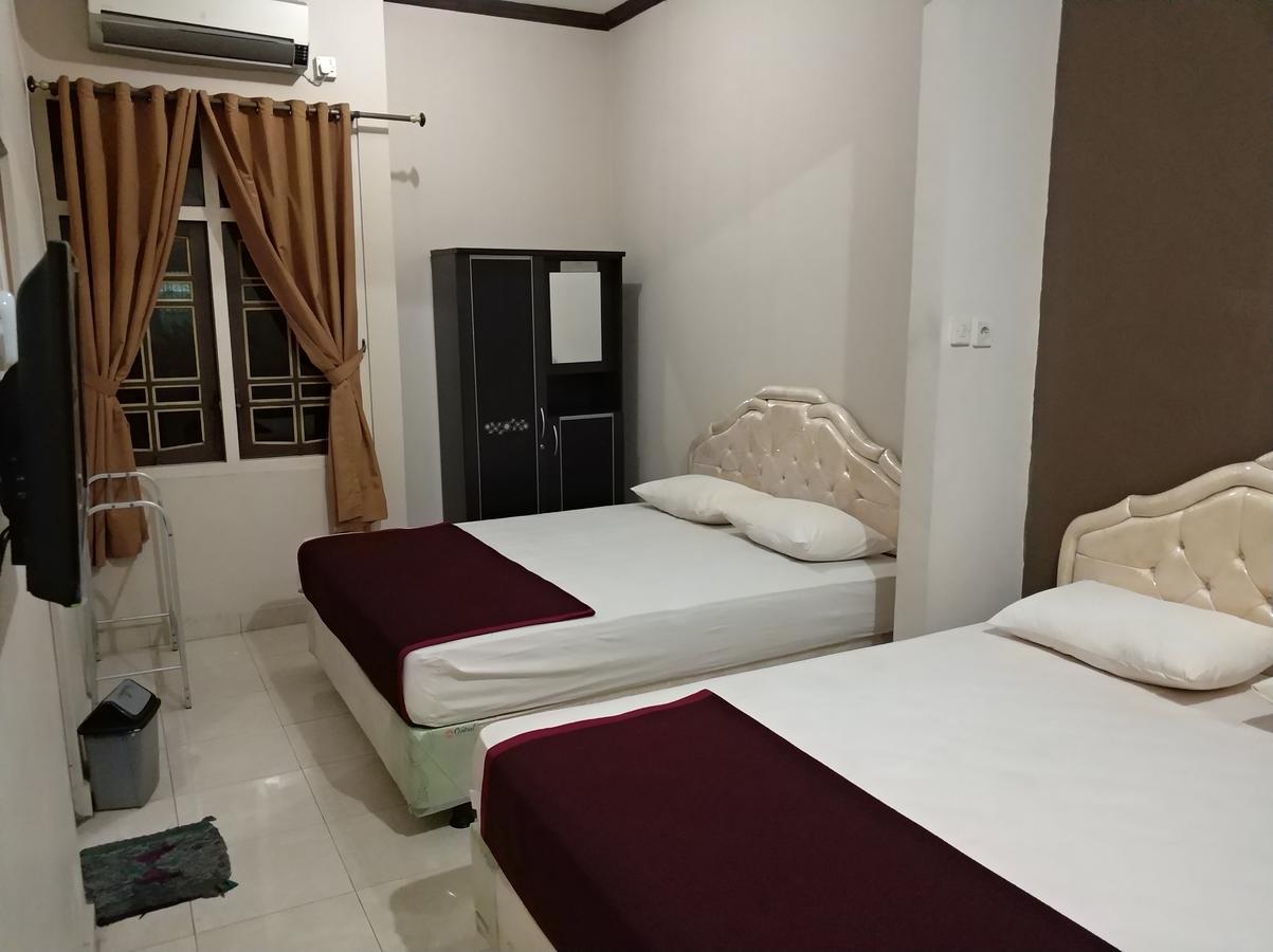 Diaga Grha Hotel ยอกยาการ์ตา ภายนอก รูปภาพ